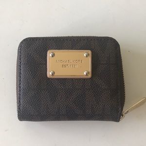 Michael kors wallet
